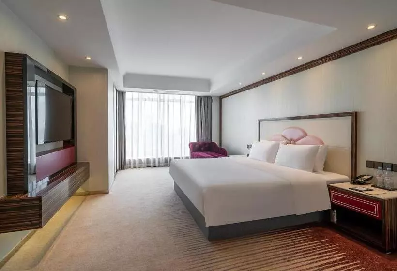 キングサイズベッドのスイートルーム, Suning Universal Hotel All Suites