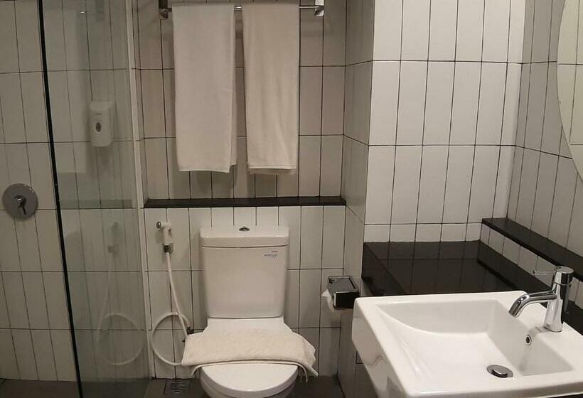 디럭스 룸, Grand Cordela Hotel As Putra Kuningan