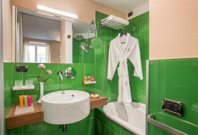 חדר דלוקס, Maison Roma Piazza Di Spagna Una Esperienze