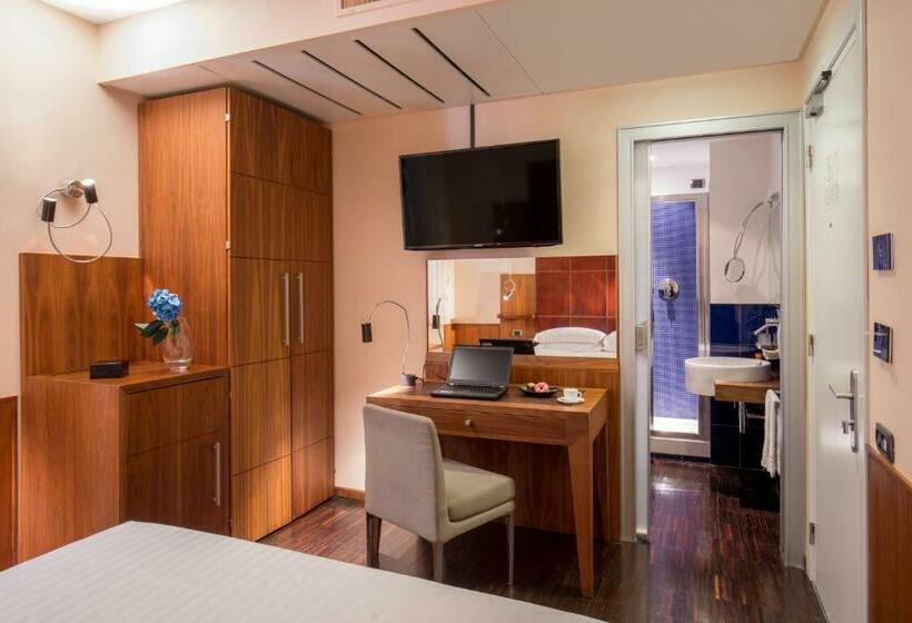 חדר סופריור, Maison Roma Piazza Di Spagna Una Esperienze