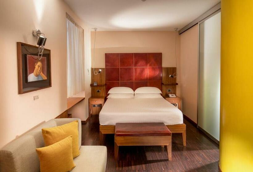 סוויטה, Maison Roma Piazza Di Spagna Una Esperienze