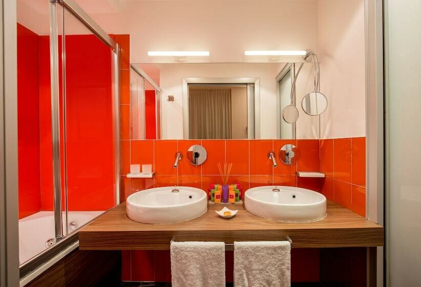 סוויטה, Maison Roma Piazza Di Spagna Una Esperienze