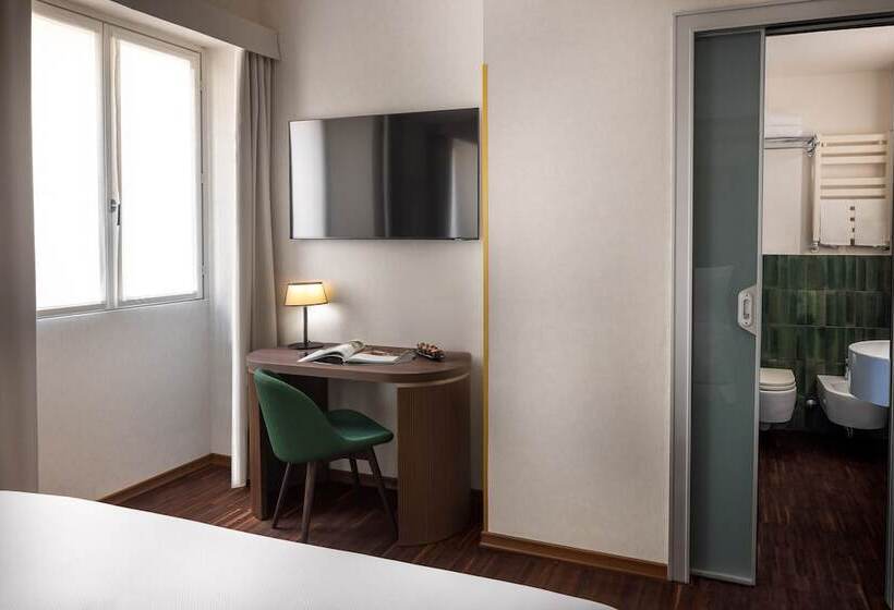 חדר סופריור, Maison Roma Piazza Di Spagna Una Esperienze