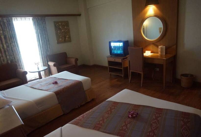 デラックスルーム, Ban Chiang