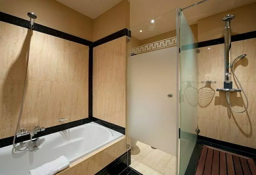 اتاق استاندارد با چشم‌انداز دریا, Elba Estepona Gran Hotel & Thalasso Spa