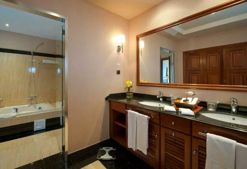 اتاق لوکس با چشم‌انداز باغ, Elba Estepona Gran Hotel & Thalasso Spa
