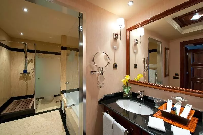 اتاق استاندارد با چشم‌انداز دریا, Elba Estepona Gran Hotel & Thalasso Spa