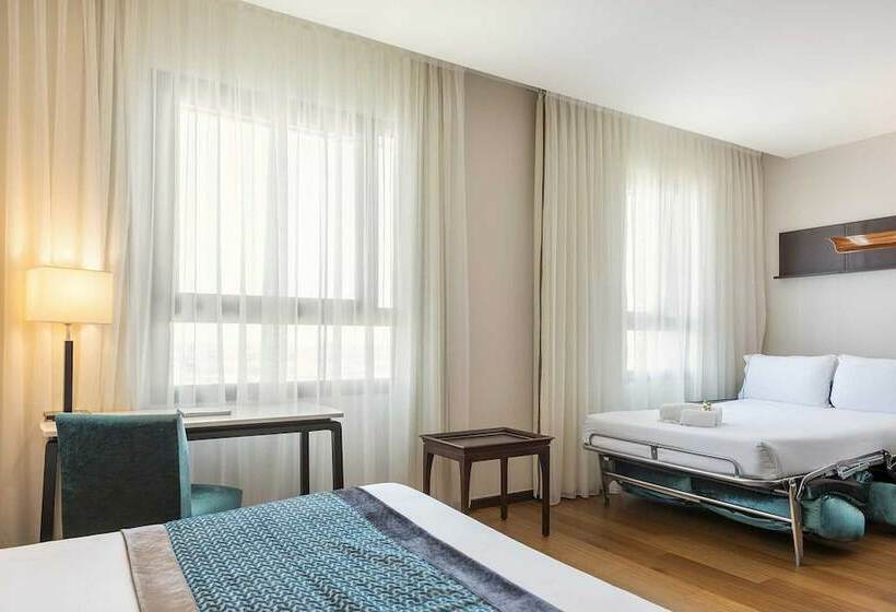 스탠다드 트리플 룸, Eurostars Gran Valencia