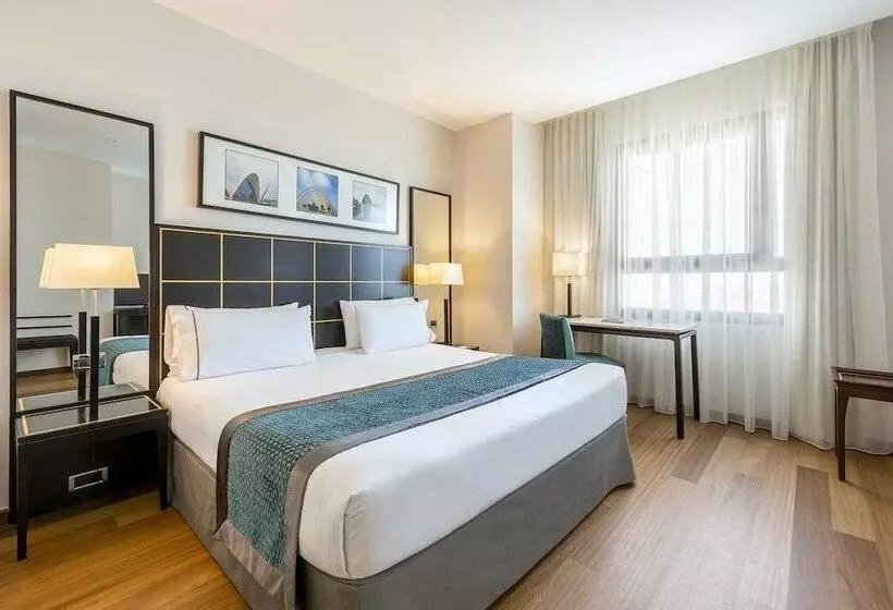 اتاق استاندارد سه نفره, Eurostars Gran Valencia