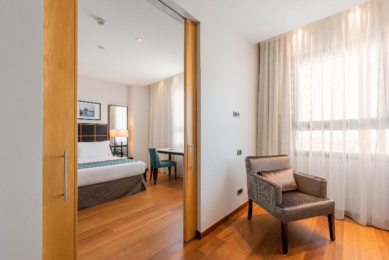 سوییت جونیور, Eurostars Gran Valencia