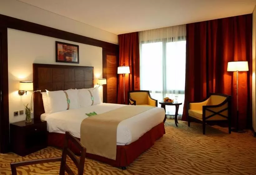 اتاق استاندارد با تخت بزرگ, Holiday Inn Olaya, An Ihg