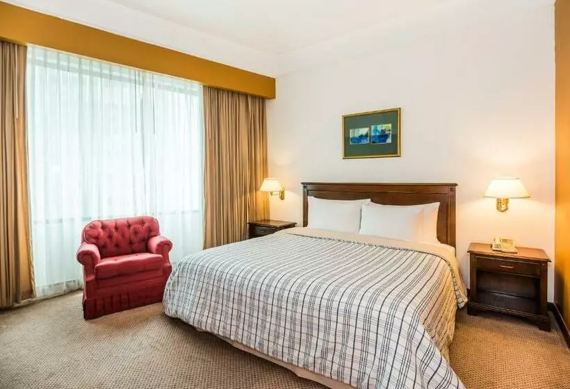 سوییت جونیور, Hospedium Princess Hotel Panamá