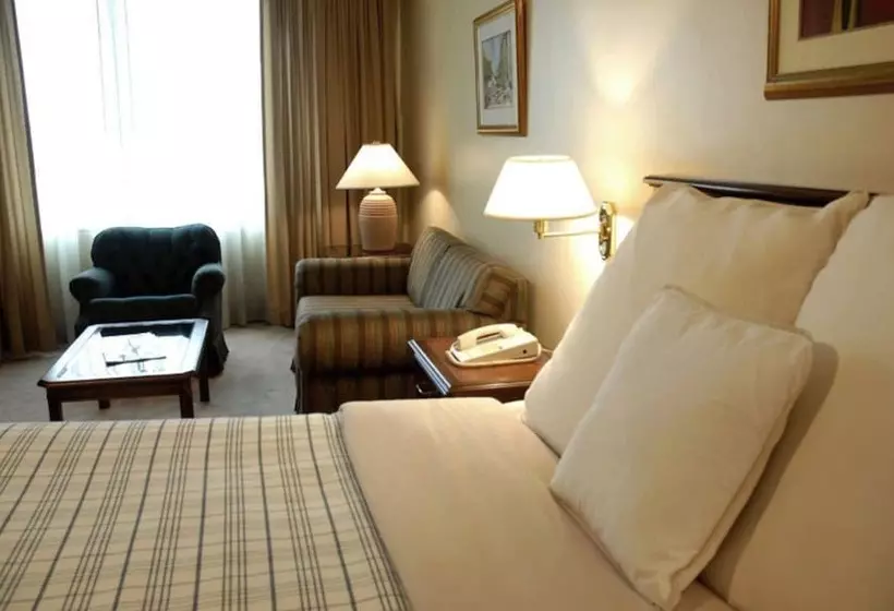 سوییت جونیور, Hospedium Princess Hotel Panamá