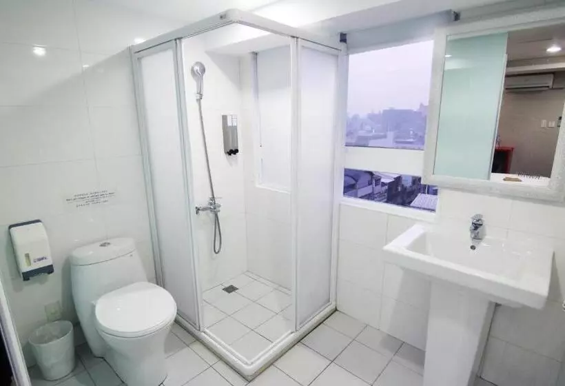 اتاق استاندارد چهار تخته, Liho Hotel Tainan