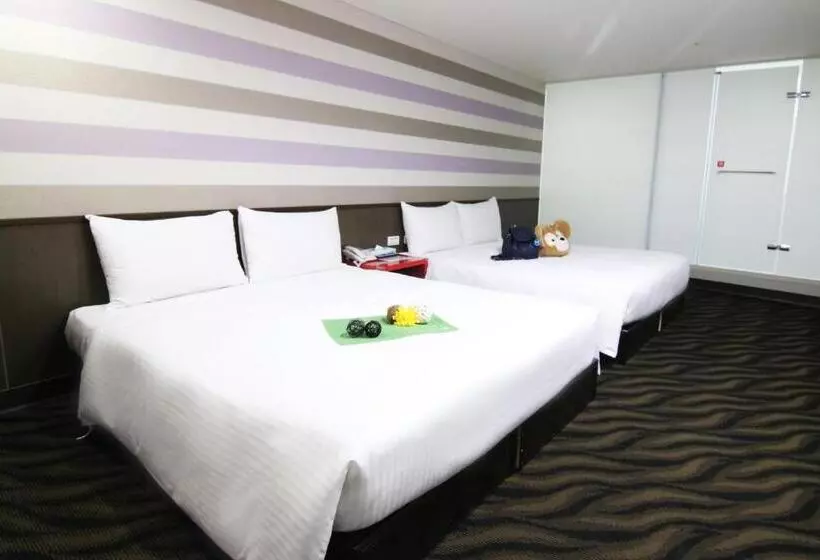 Economy Quadruple Room, Liho Hotel Tainan