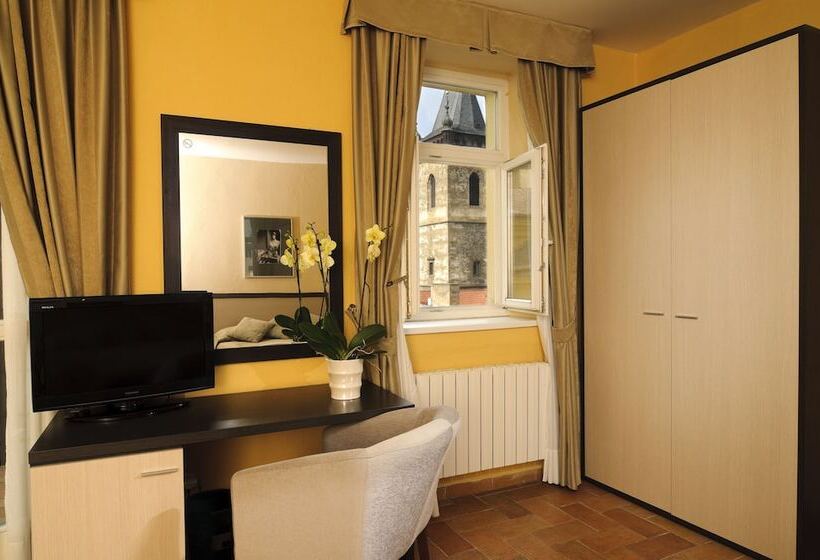 غرفة قياسية, Praga 1