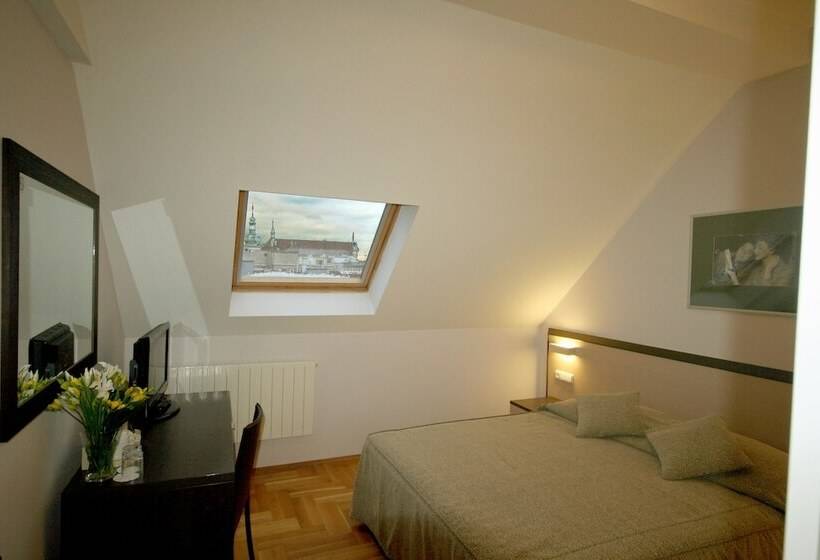 شقة غرفة واحدة, Praga 1