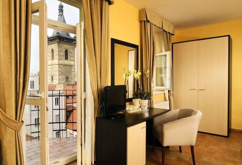 شقة غرفة واحدة, Praga 1