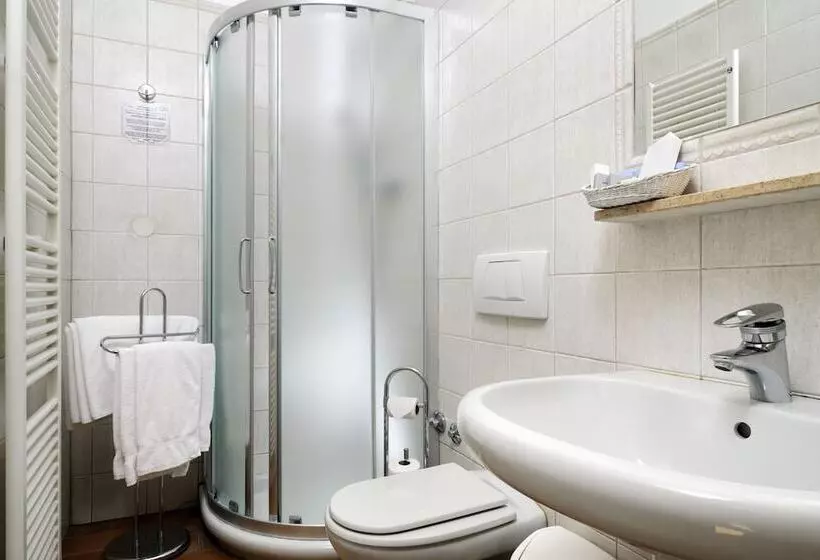 Standard Kolmen Hengen Huone, Praga 1