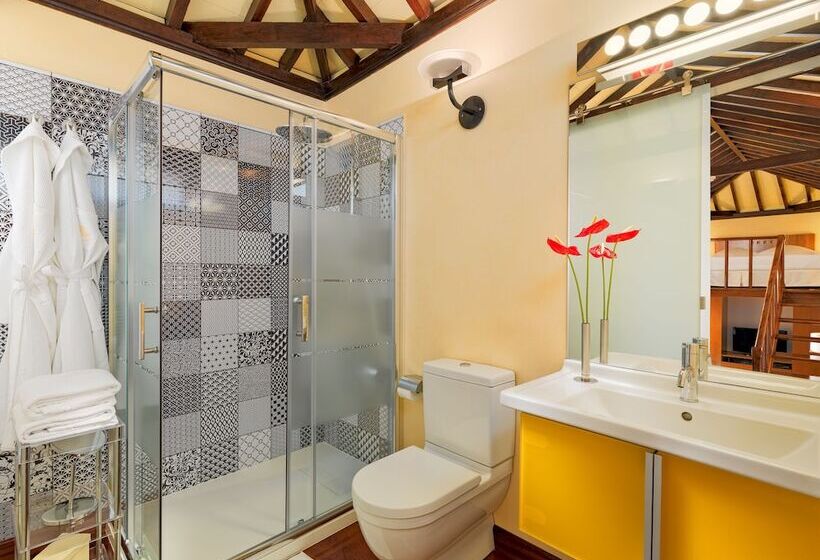 غرفة قياسية, San Roque