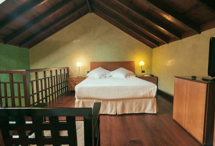 غرفة دوبلكس, San Roque