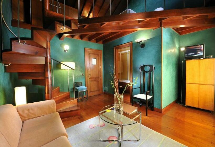 غرفة دوبلكس, San Roque