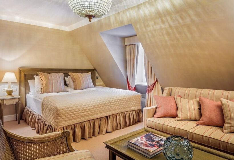 ジュニアスイート, Schlössle Hotel   The Leading Hotels Of The World