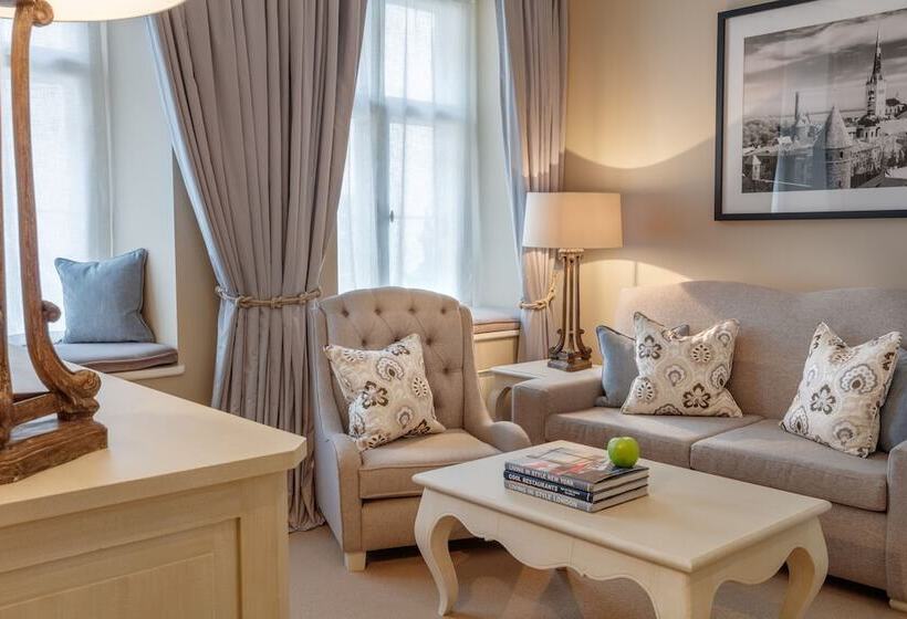 スイート, Schlössle Hotel   The Leading Hotels Of The World