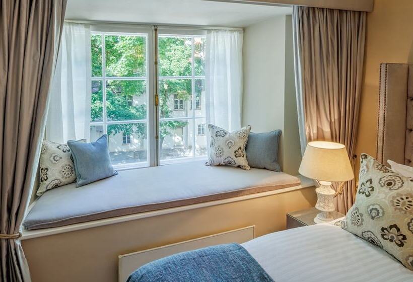 スーペリアールーム, Schlössle Hotel   The Leading Hotels Of The World