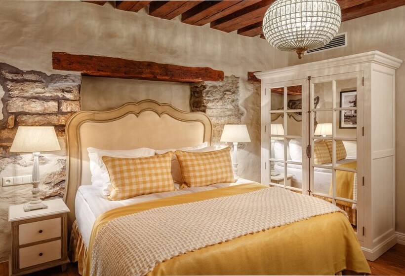 スーペリアールーム, Schlössle Hotel   The Leading Hotels Of The World