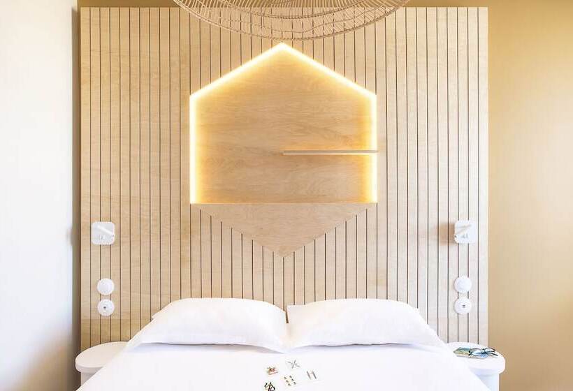 Номер Стандарт Трехместный, Hôtel Life Bordeaux Gare   Bg