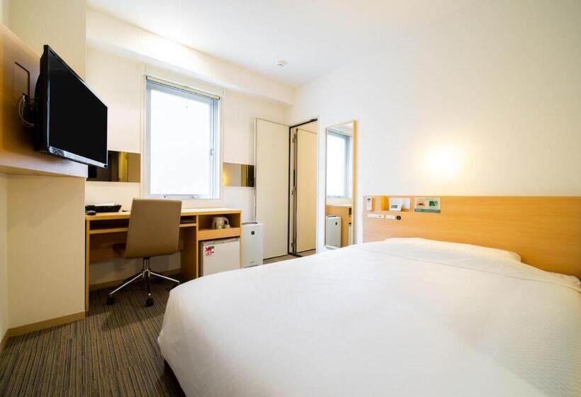 Connecting 1 Bedroom Apartment