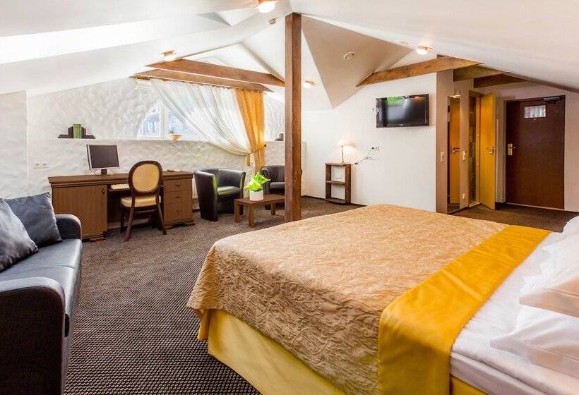 اتاق خانوادگی, The Von Stackelberg Hotel Tallinn