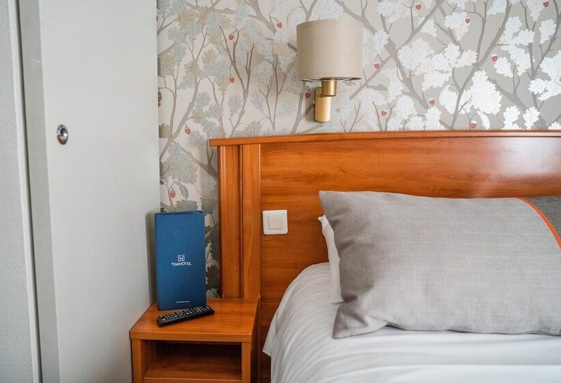 コンフォートルーム, Timhotel Tour Eiffel