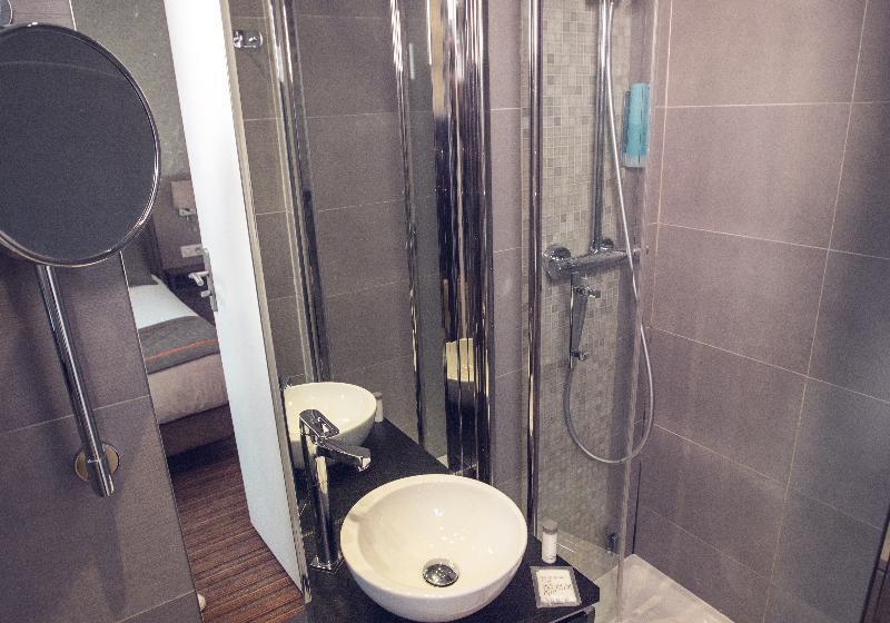 スーペリアールーム, Timhotel Tour Eiffel