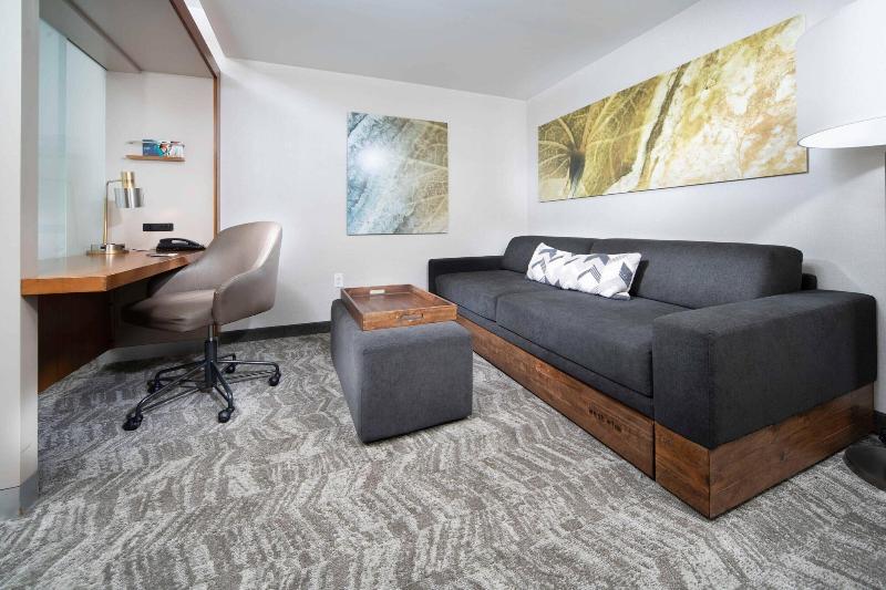 コンフォートルーム, Timhotel Tour Eiffel