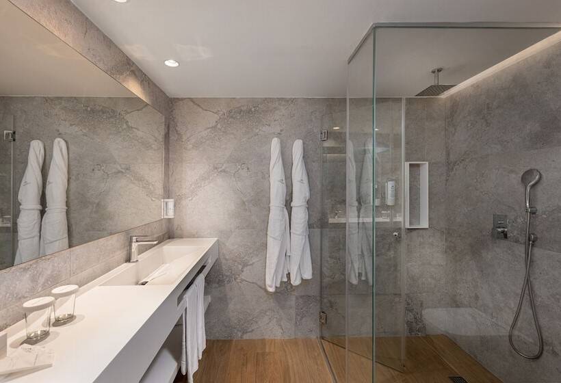 Полулюкс, Kumara Serenoa by Lopesan Hotels