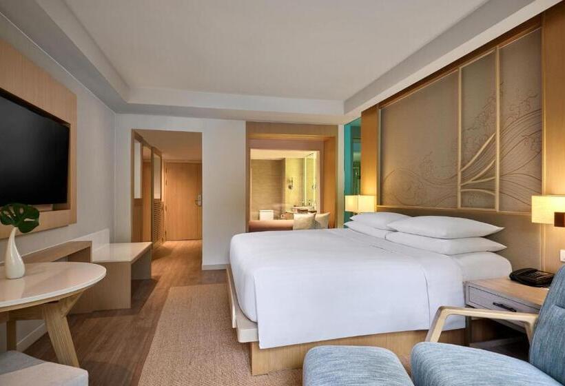 １階のスタンダードルーム, Phuket Marriott Resort & Spa Merlin Beach