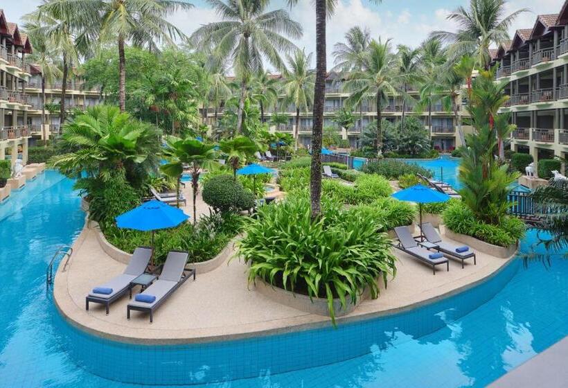 带泳池观景的豪华房, Phuket Marriott Resort & Spa Merlin Beach