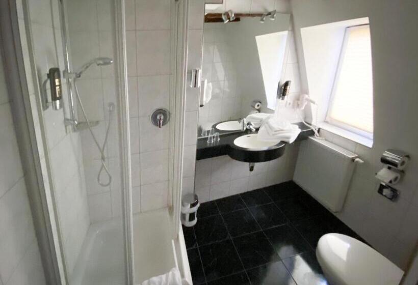 חדר סטנדרט יחיד, Am Malerwinkel