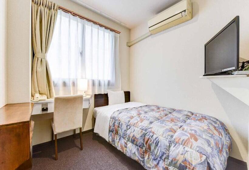 חדר סטנדרט יחיד, Crane Tachibana