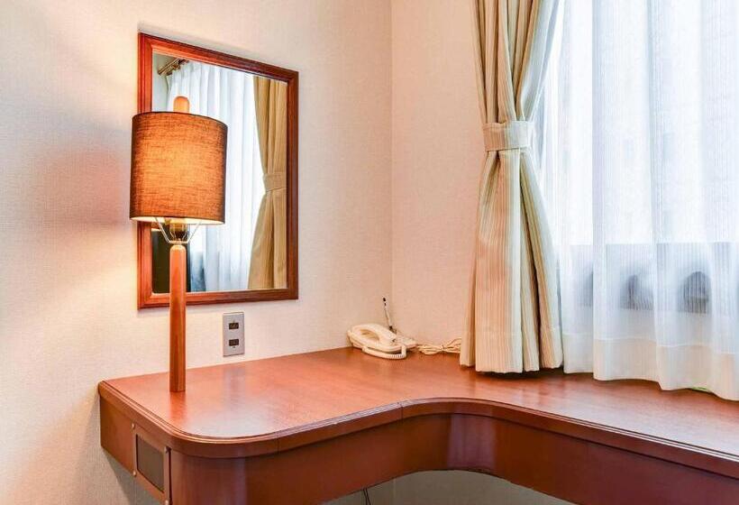 חדר סטנדרט, Crane Tachibana