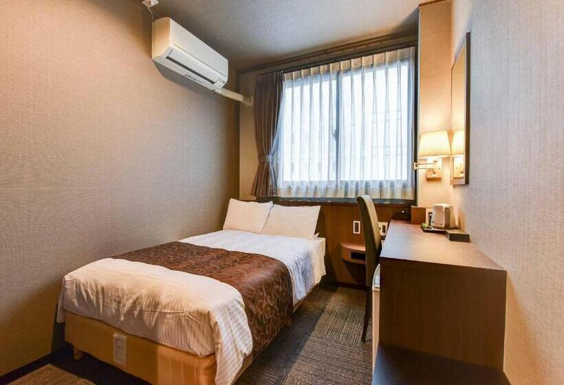 חדר בסיסי מיטה זוגית, Crane Tachibana