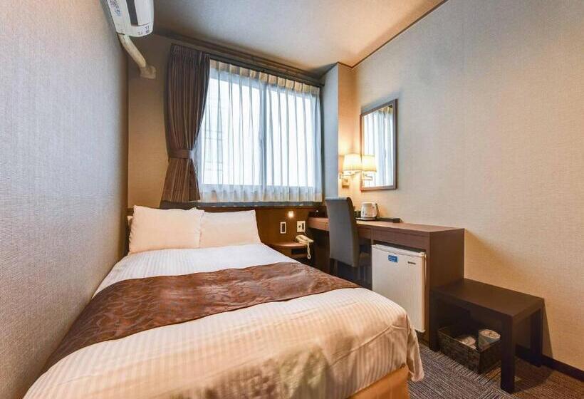 חדר בסיסי מיטה זוגית, Crane Tachibana