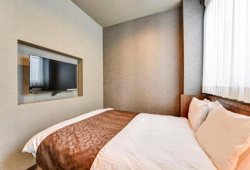 חדר דלוקס, Crane Tachibana