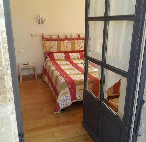 غرفة قياسية سرير كينج, Le Relais De La Tour