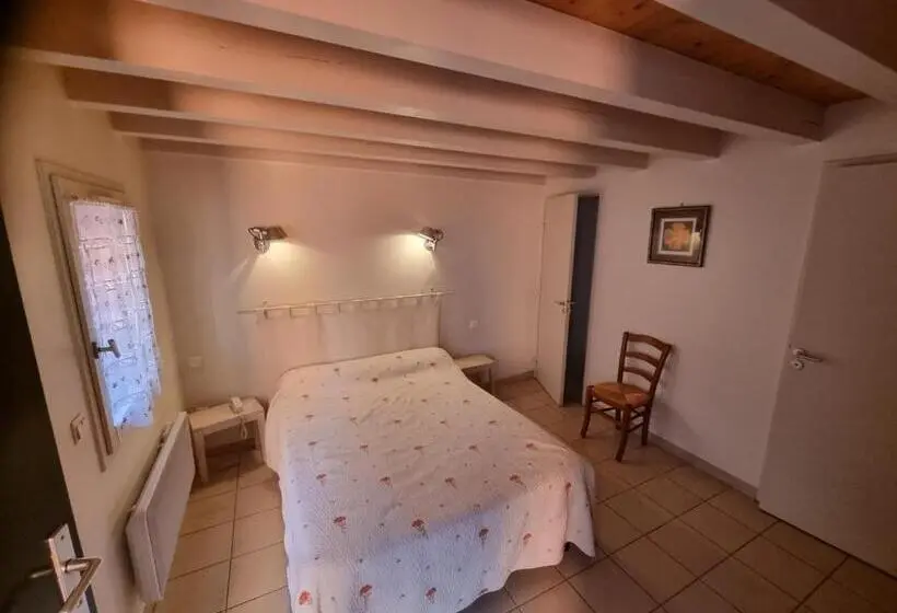 Economy-huone, Le Relais De La Tour