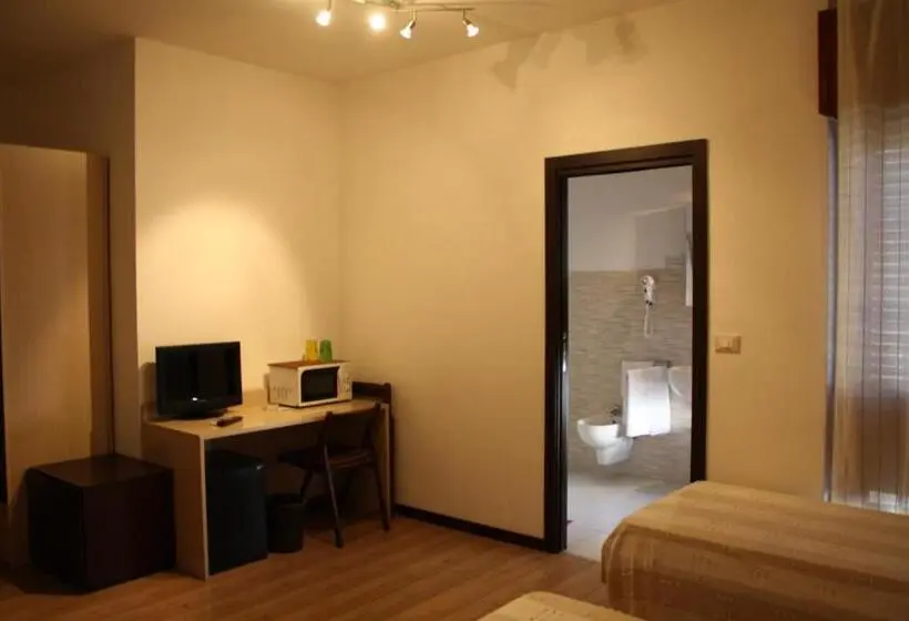 スタンダード４人部屋, B&b 5 Sensi