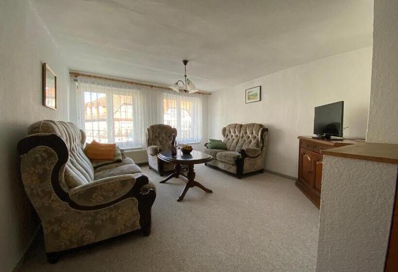 آپارتمان 1 خوابه, Ratskeller Waren