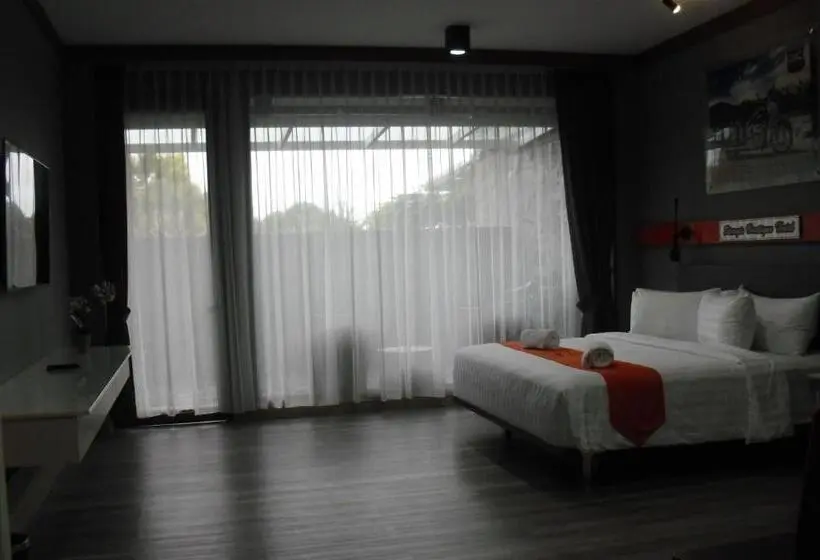 Suite Familiale, Sturgis Boutique Hotel Cipanas